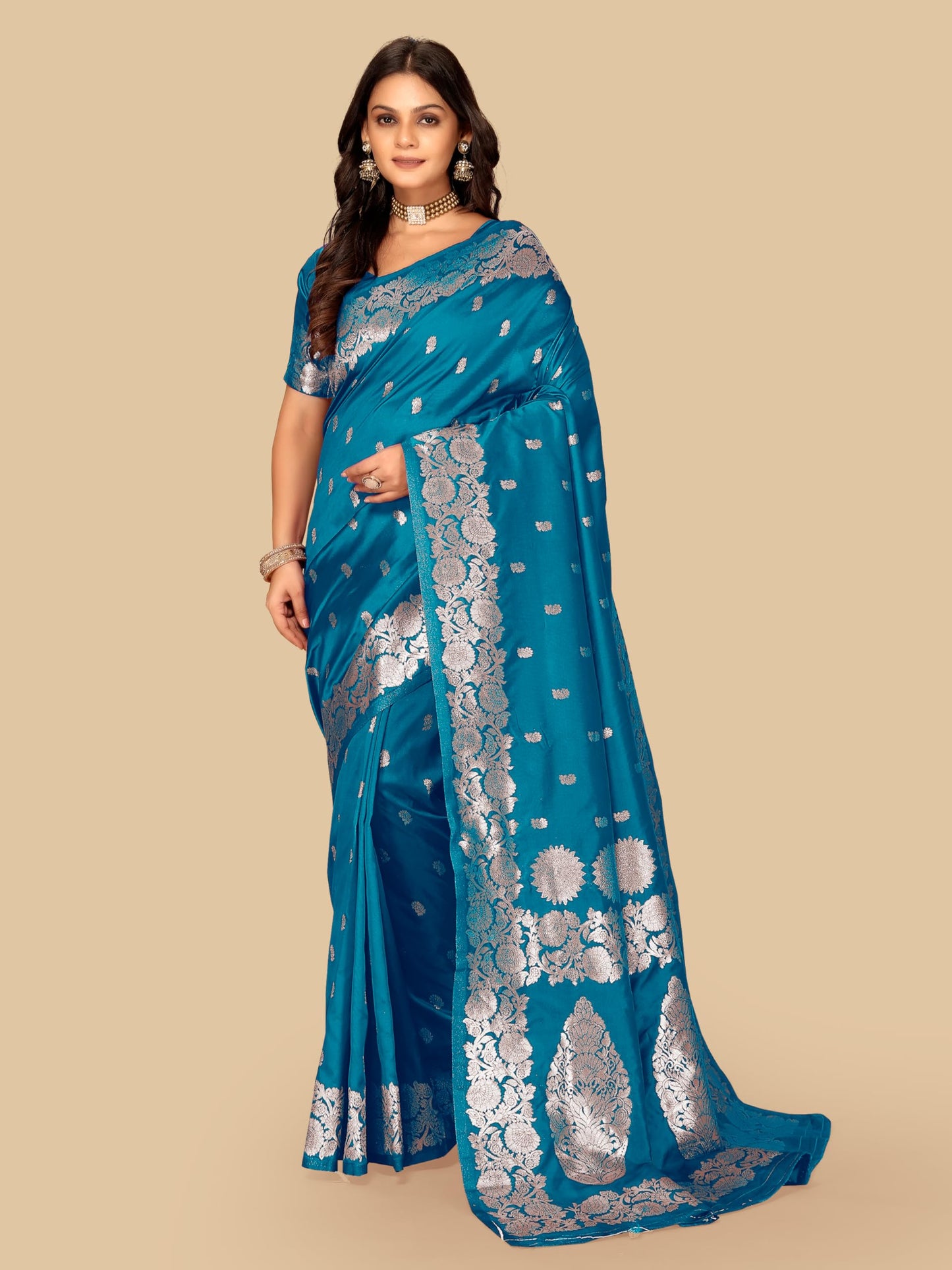 Fluit Lesvetements Women's Banarsi Silk Gajari Saree | Soft Banarasi Style Sari | Golden Meenakari Design & Zari Weaving Pallu |with unstiched Blouse Piece | for Festivals & Weddings