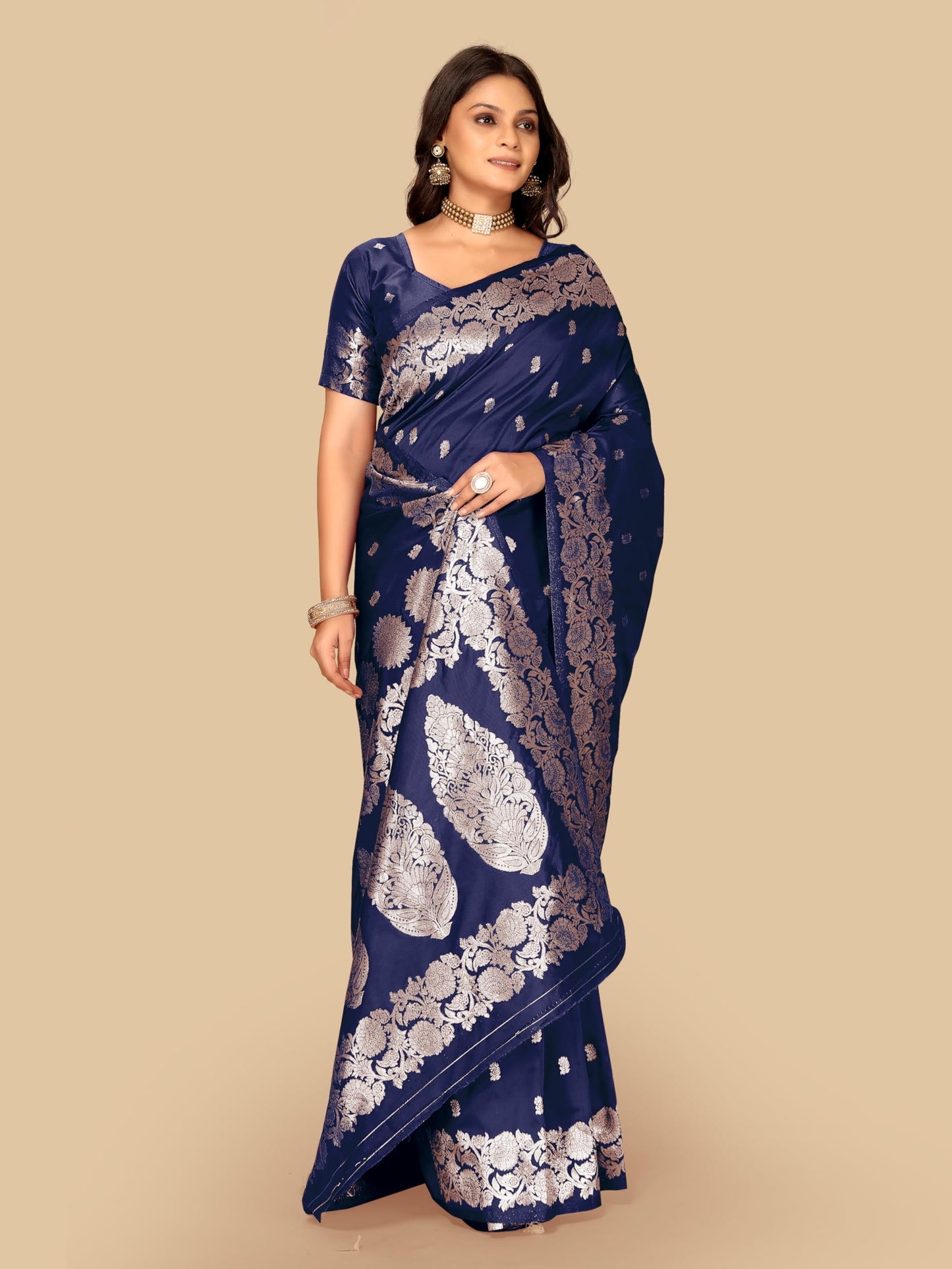 Fluit Lesvetements Women's Banarsi Silk Gajari Saree | Soft Banarasi Style Sari | Golden Meenakari Design & Zari Weaving Pallu |with unstiched Blouse Piece | for Festivals & Weddings