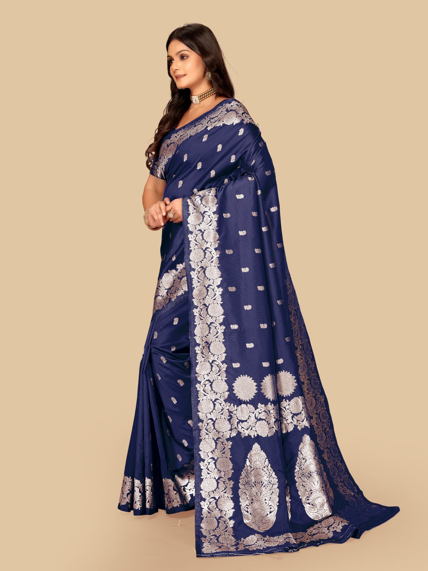 Fluit Lesvetements Women's Banarsi Silk Gajari Saree | Soft Banarasi Style Sari | Golden Meenakari Design & Zari Weaving Pallu |with unstiched Blouse Piece | for Festivals & Weddings