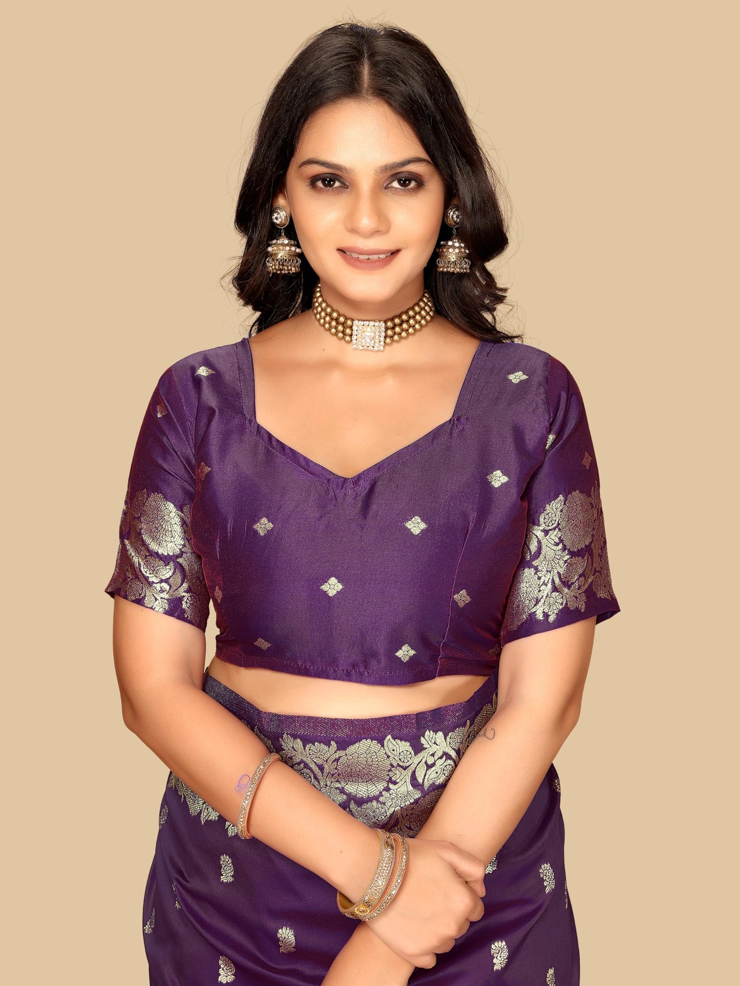 Fluit Lesvetements Women's Banarsi Silk Gajari Saree | Soft Banarasi Style Sari | Golden Meenakari Design & Zari Weaving Pallu |with unstiched Blouse Piece | for Festivals & Weddings