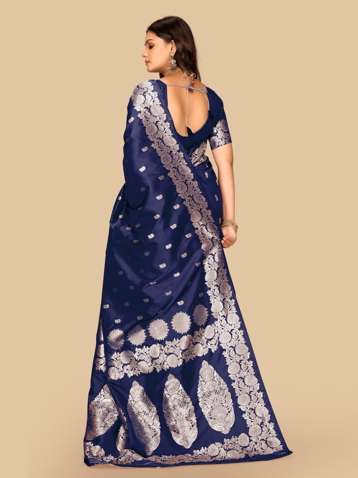 Fluit Lesvetements Women's Banarsi Silk Gajari Saree | Soft Banarasi Style Sari | Golden Meenakari Design & Zari Weaving Pallu |with unstiched Blouse Piece | for Festivals & Weddings